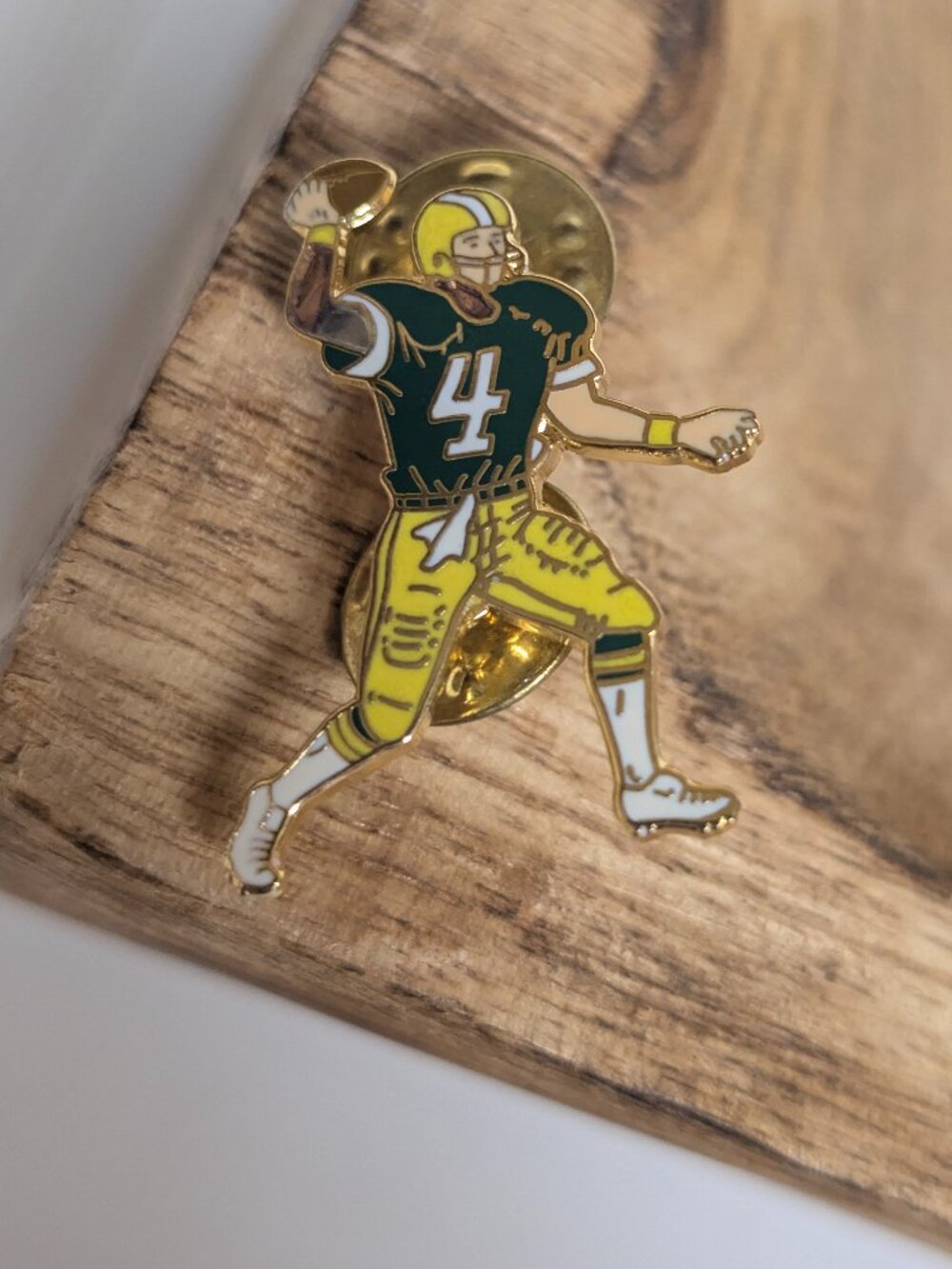 Vintage Green Bay Packers Number 4 Brett Favre Enamel Player Lapel Pin